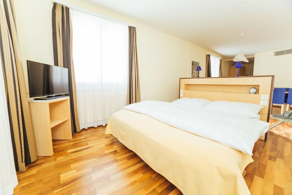 Royal - Urban Living Hotel 4*